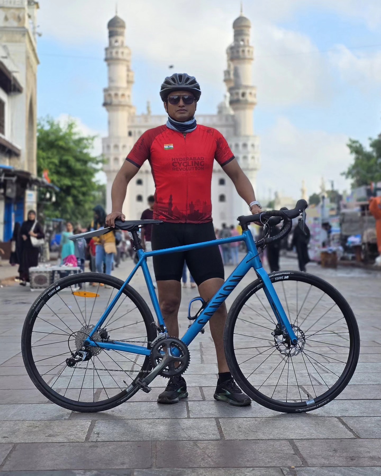 Ravi Netha with his road bicycle in front of Charminar, Hyderabad