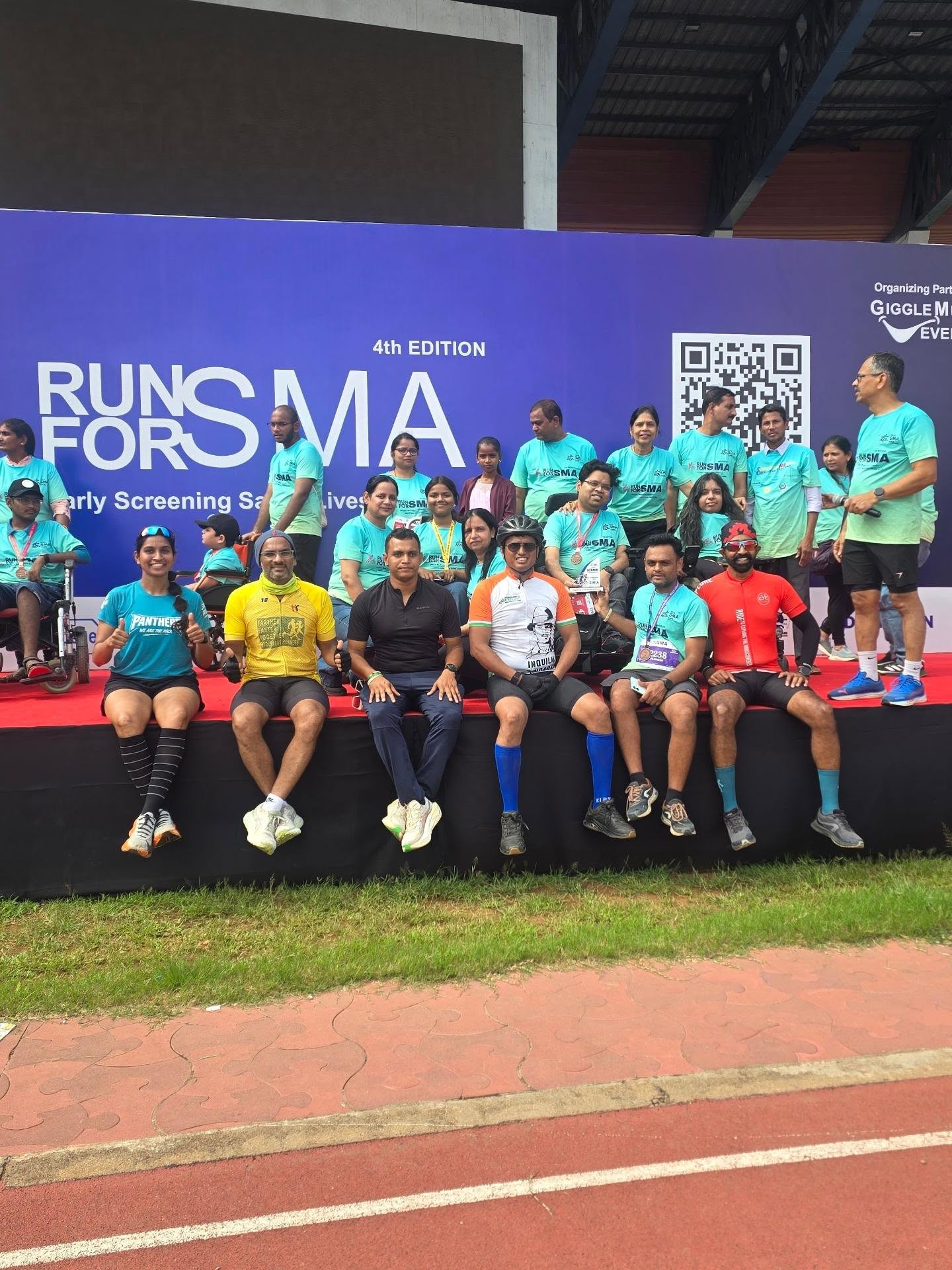 Participants of the Run for SMA awareness event